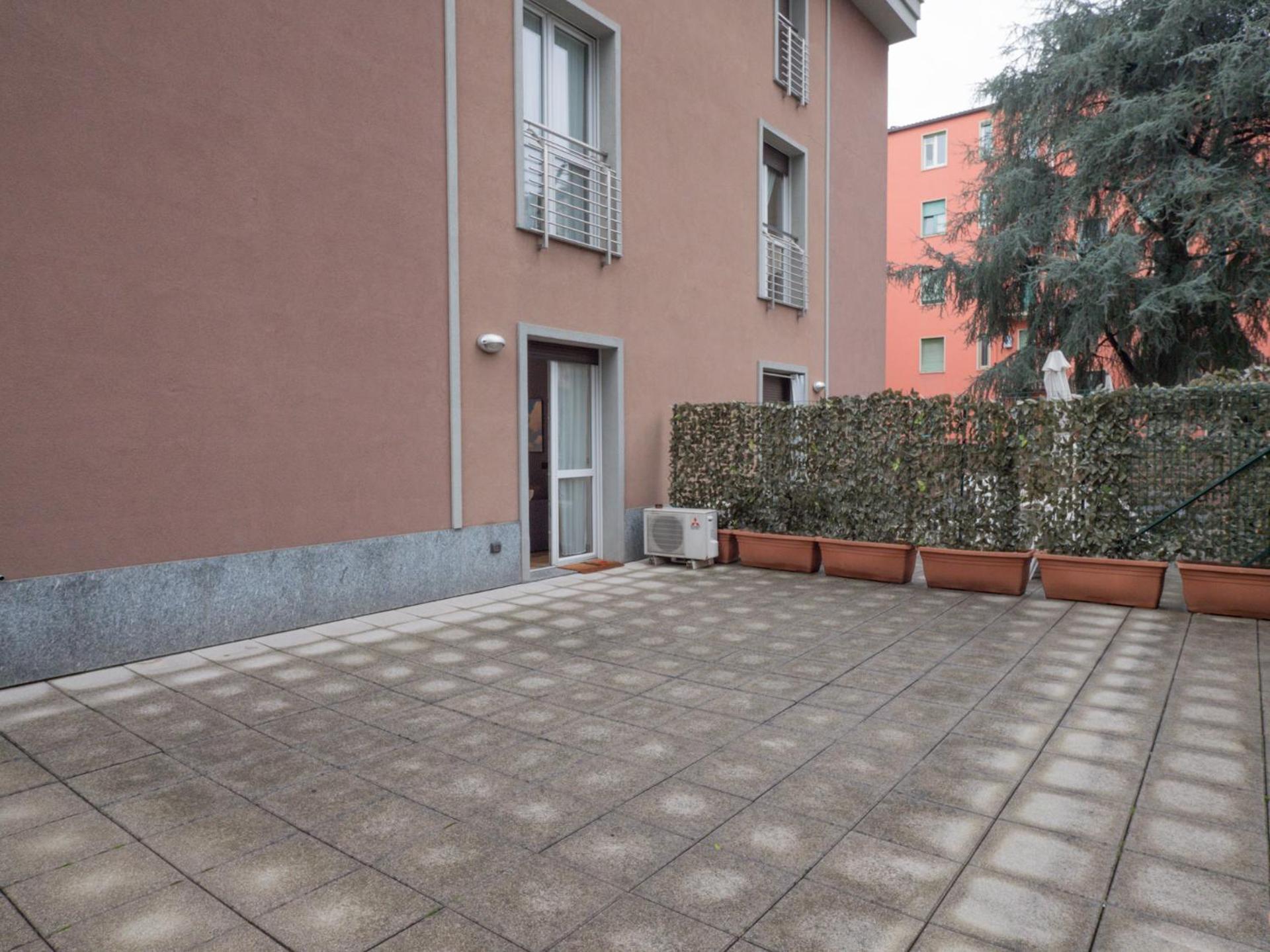 Rentopolis Apartments - Palazzo Candiani Milão Exterior foto